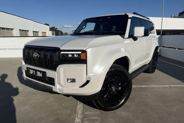 2024 Toyota Landcruiser Prado