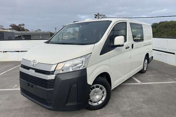 2022 Toyota Hiace