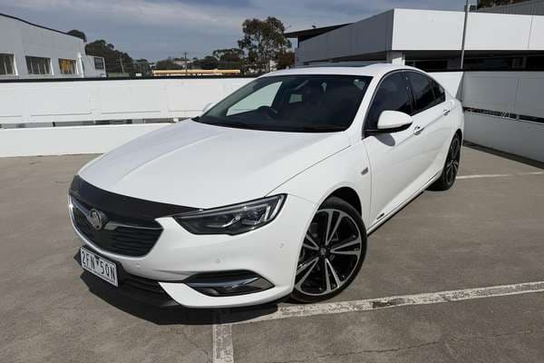 2018 Holden Calais